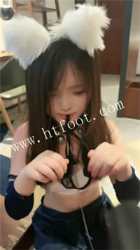 113108cpzzzi8muq7x2825.jpg