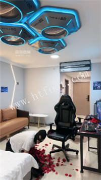 065035s9gq8183gnn22zn2.jpg