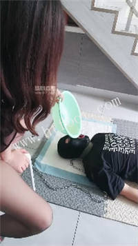 065509nlmc2c8qco15qook.jpg