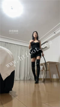 071301m22j0ffb5vsr5556.jpg