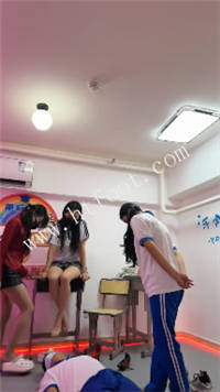 153718uy2frnfrrhnlw1j7.jpg