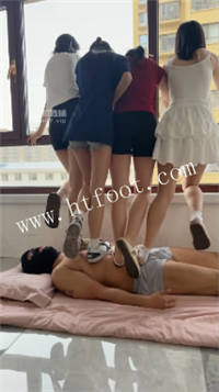 015115aco4j2hhwormiz2r.jpg