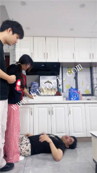 174551ygg2b818u8sg3zan.jpg