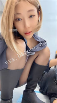 055400qfiu83lneandzlfz.jpg