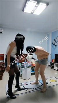 060213j5po2qyiq9e9zbor.jpg