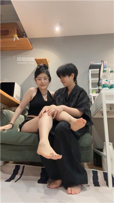 fjxmz44k2e0.jpg