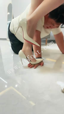 150919srrz42yrzsfr7znf.jpg