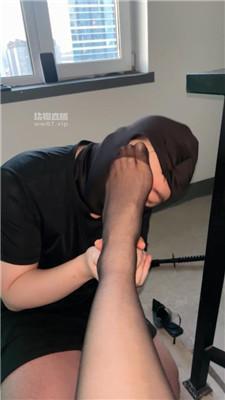 bnmvhfr243l.jpg