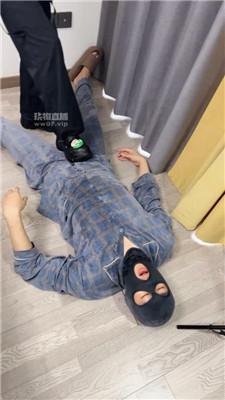 bsj5xlvcbym.jpg