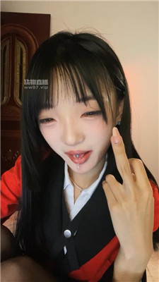 13h5jc0c4hs.jpg