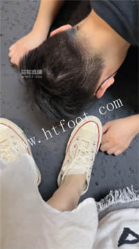 130447g9qyyy3u9z9123tf.jpg