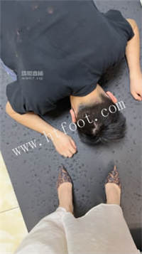 130450wn9g77y1l85al19p.jpg