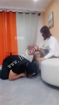 055031xh4hrmolwb4zh4cv.jpg