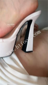 055613hspwnnsnuvqg9smm.jpg