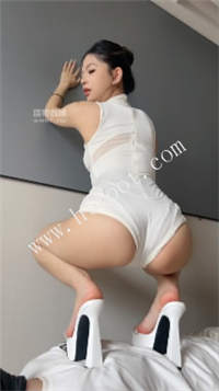 055619xr3341r333q7crmm.jpg