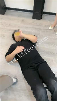 060953mmg8he98eg8qhhtp.jpg