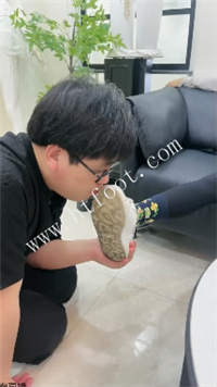 061357rm86g1qhighsmq61.jpg