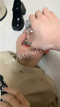 064040gto85oiklin18q8q.jpg