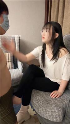 r5eczfaxgf4.jpg