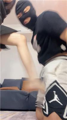 4eepseww24z.jpg