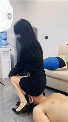 lpl40whnbih.jpg