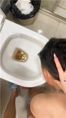b4j24kislwf.jpg