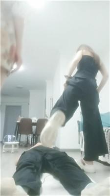 32qwihml0qn.jpg