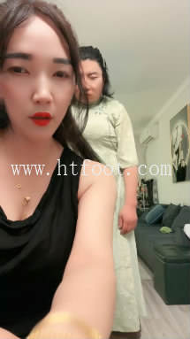 050652g0yxxn06j555t8jv.jpg