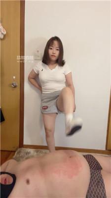 b3p4t1sii2w.jpg