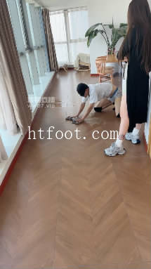 141759siiwnloxo5fw3xif.jpg