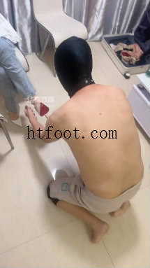 042348uv9pnzqq77zv2n31.jpg
