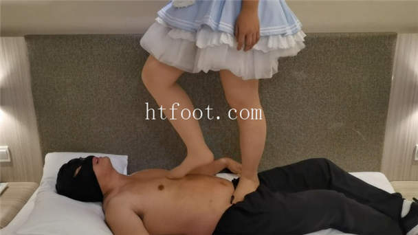123705dk06zakah66c8rc4.jpg