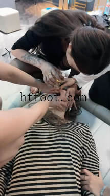 042204poufxtppv4oc7cef.jpg