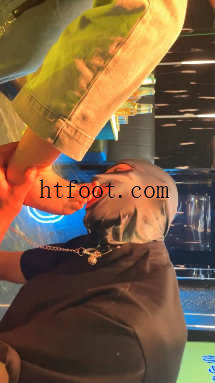 043304kk83202s00x2d4yd.jpg