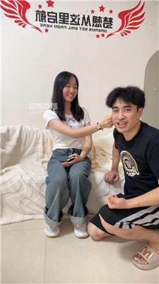 b5lcfomcmtu.jpg
