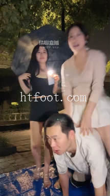 042840bua9u6gq2yigguni.jpg