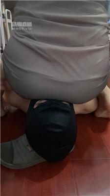 c5sibckgpb1.jpg