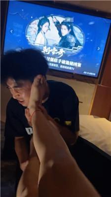 mp0bf4htmjw.jpg