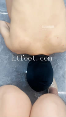 044959d99gxqlhhrz97v7g.jpg