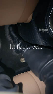 062727p27ast0tva107b7v.jpg