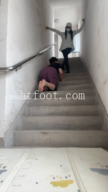 044145xi543qisz005vj2e.jpg