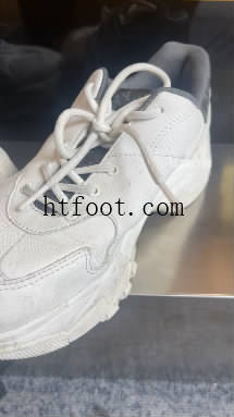 041933w9moc2mohhf6in3j.jpg