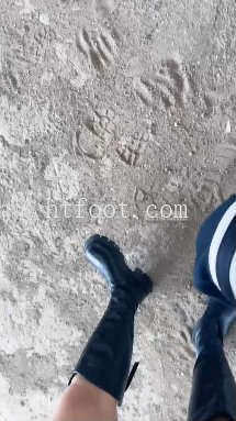 044751tli3bclloto86bmb.jpg