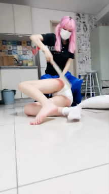 134545om6klhait66upsou.jpg