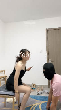 133146xbvonl25377ph2o3.jpg
