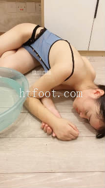 133747phijuxu4d25ai5zq.jpg