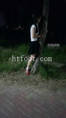 133657wz99mg7m1l9g27cc.jpg