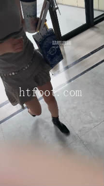 145207mtwtz57w9w307i7t.jpg