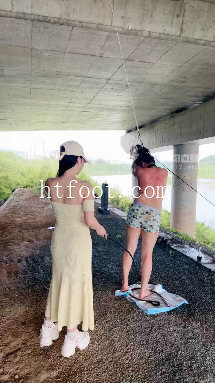 151359mi0xll29n9bng8h8.jpg