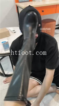 055534mssc7zohshsqnzs1.jpg